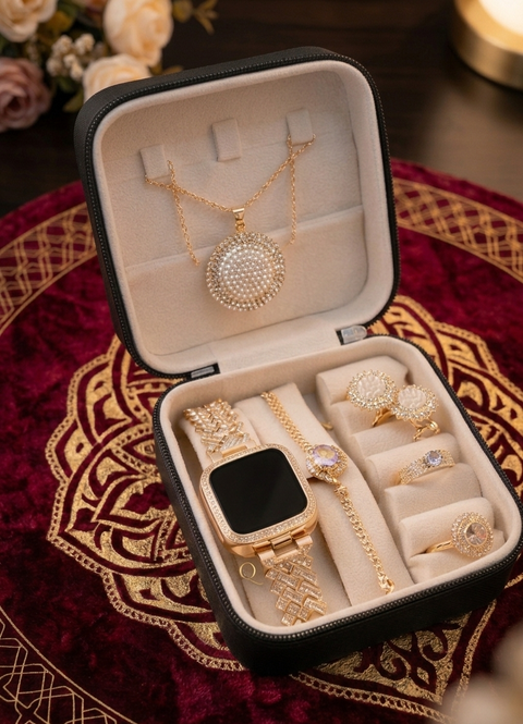Luxury Velvet Jewelry Travel Box | Compact Jewelry Case for Women